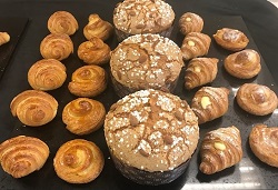 Panettone & Colazione all’Italiana Panettone & Colazione all’Italiana